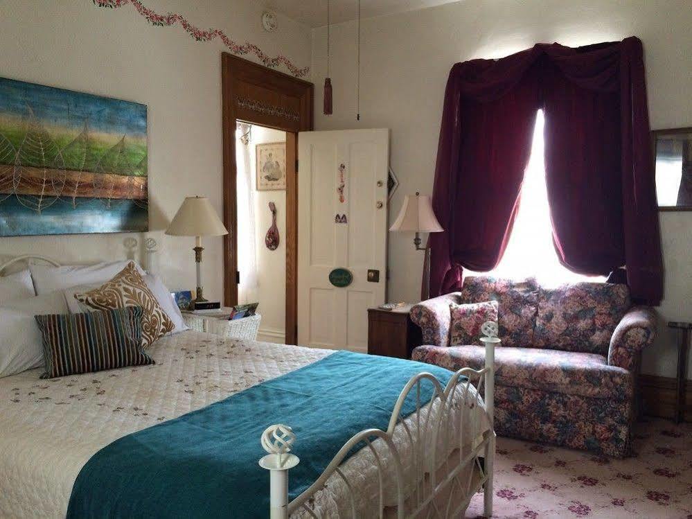 Campbell House Ligonier